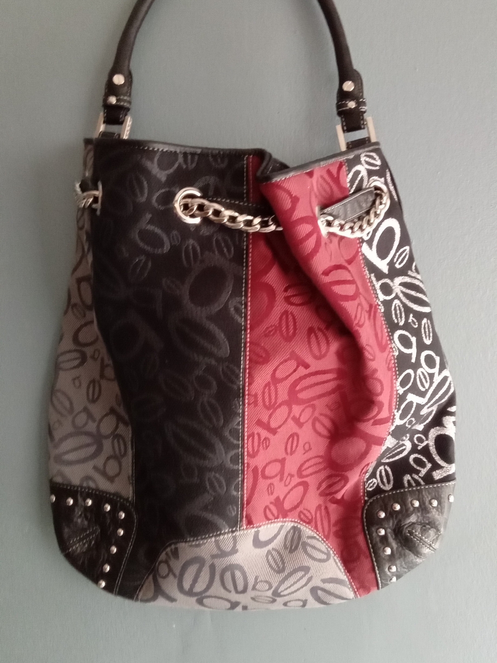 Stylish Y2K Bebe  Multi-Panel Tote Bag with Red Accent